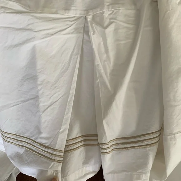 Pottery Barn Twin bed skirt